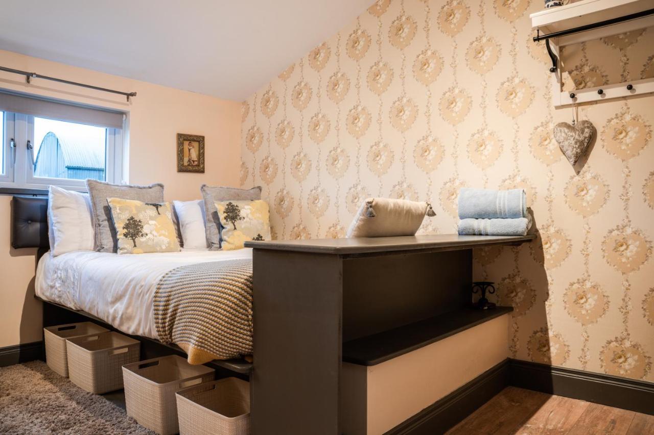 Greenvale Cabins Forkhill Экстерьер фото