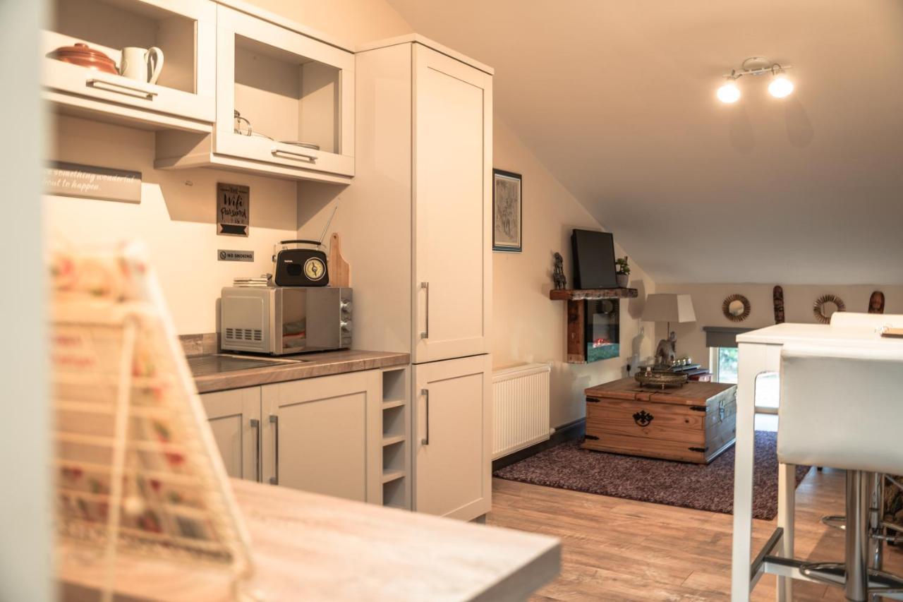 Greenvale Cabins Forkhill Экстерьер фото